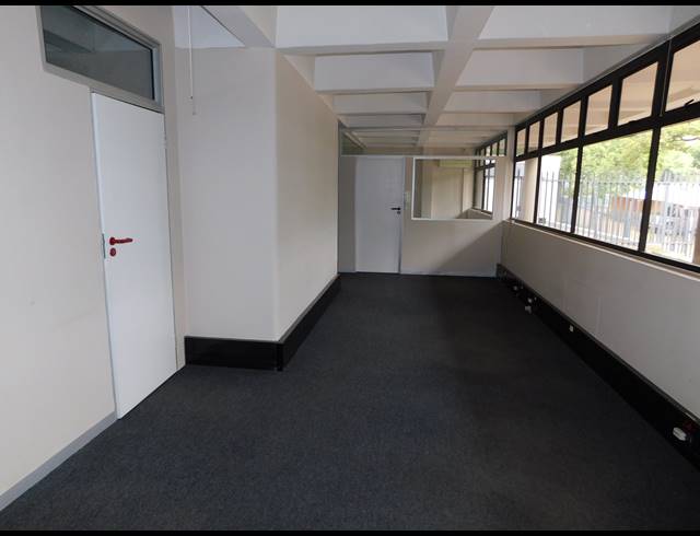 190M² OFFICE TO LET IN FERNDALE